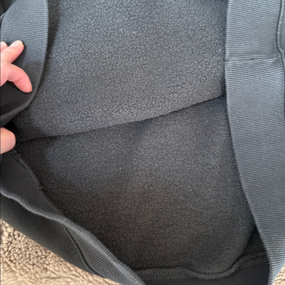 Black Taylor swift  GUC size medium hoodie - Picture 7 of 9